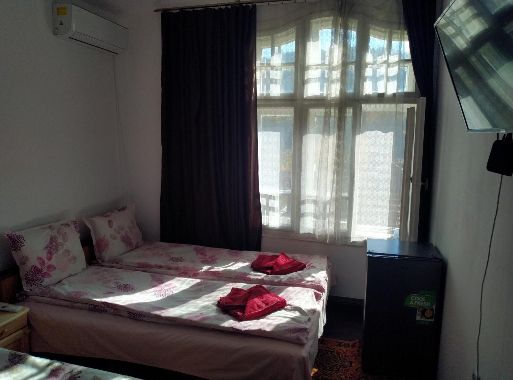 Mercury Guest House Велико-Тирново Екстер'єр фото